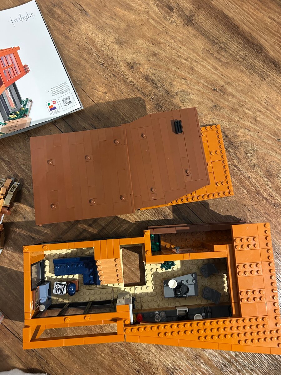 Lego Ideas 21345 Twilight Cullen House - 11