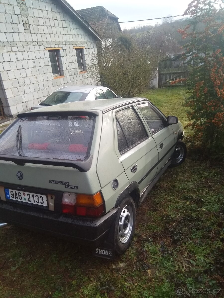 Škoda favorit 135 l - 11