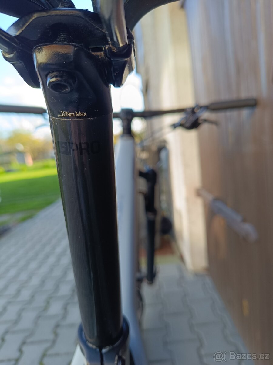 TREK PROCALIBER 9.8. - vše karbon vel.: M/L - 11