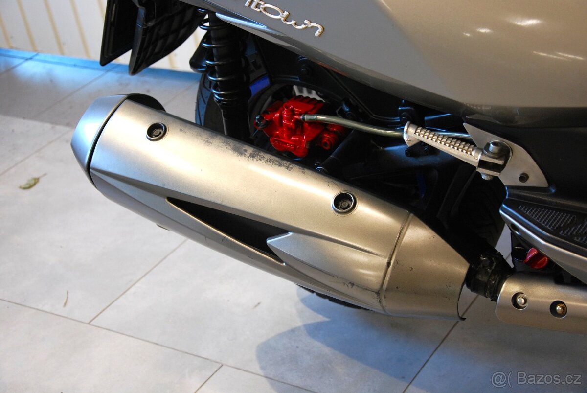 Kymco Downtown 300i ABS - VÝPRODEJ - 11