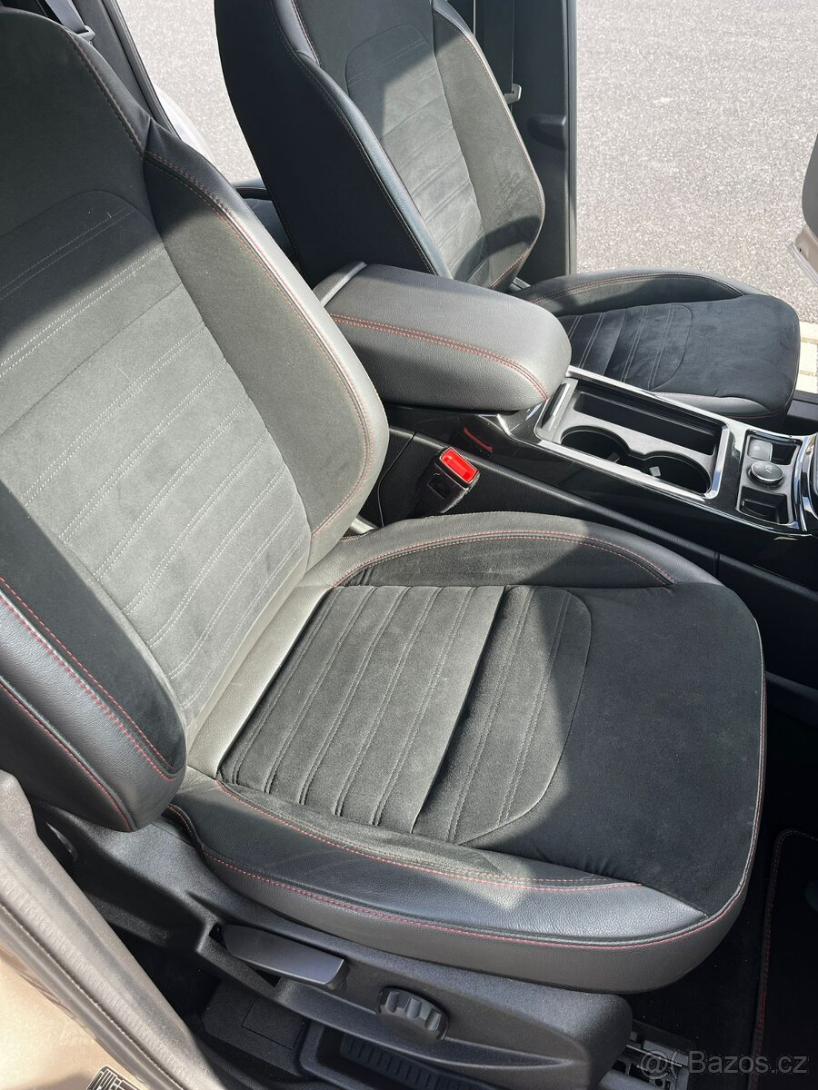 Povánoční sleva - Ford Kuga ST-LINE, ČR - 11