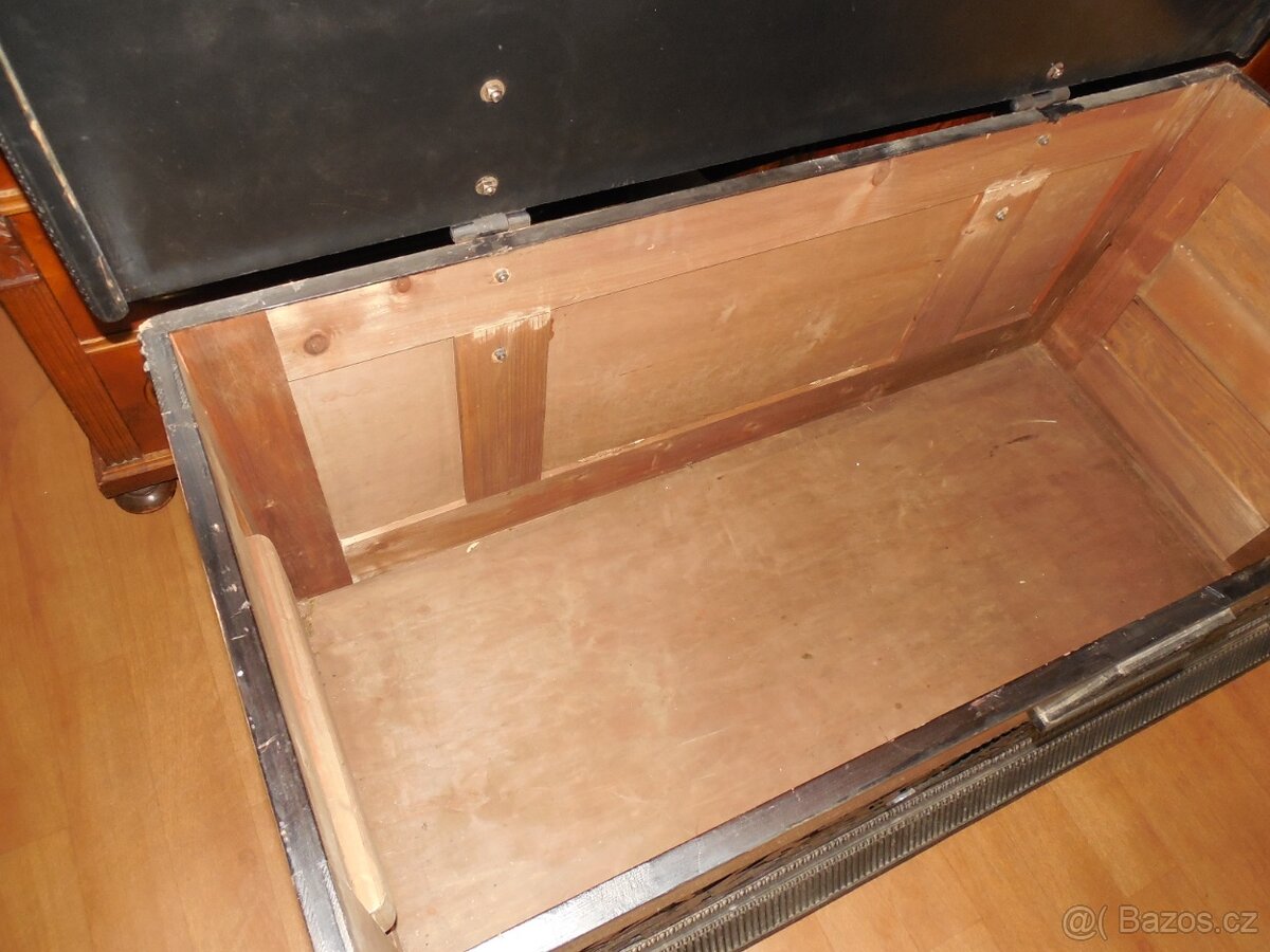 Renesanční truhla - 11