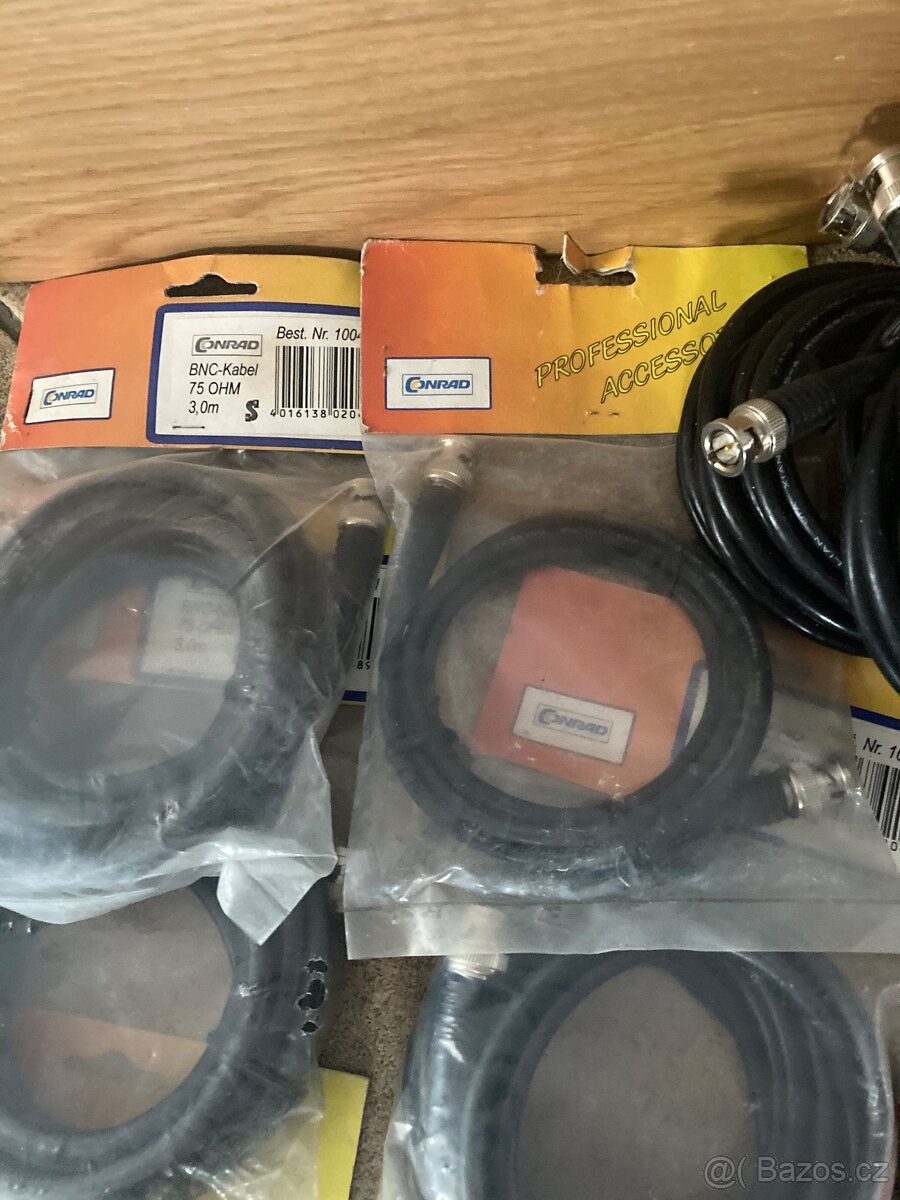 Různé propojovací kabely - 11