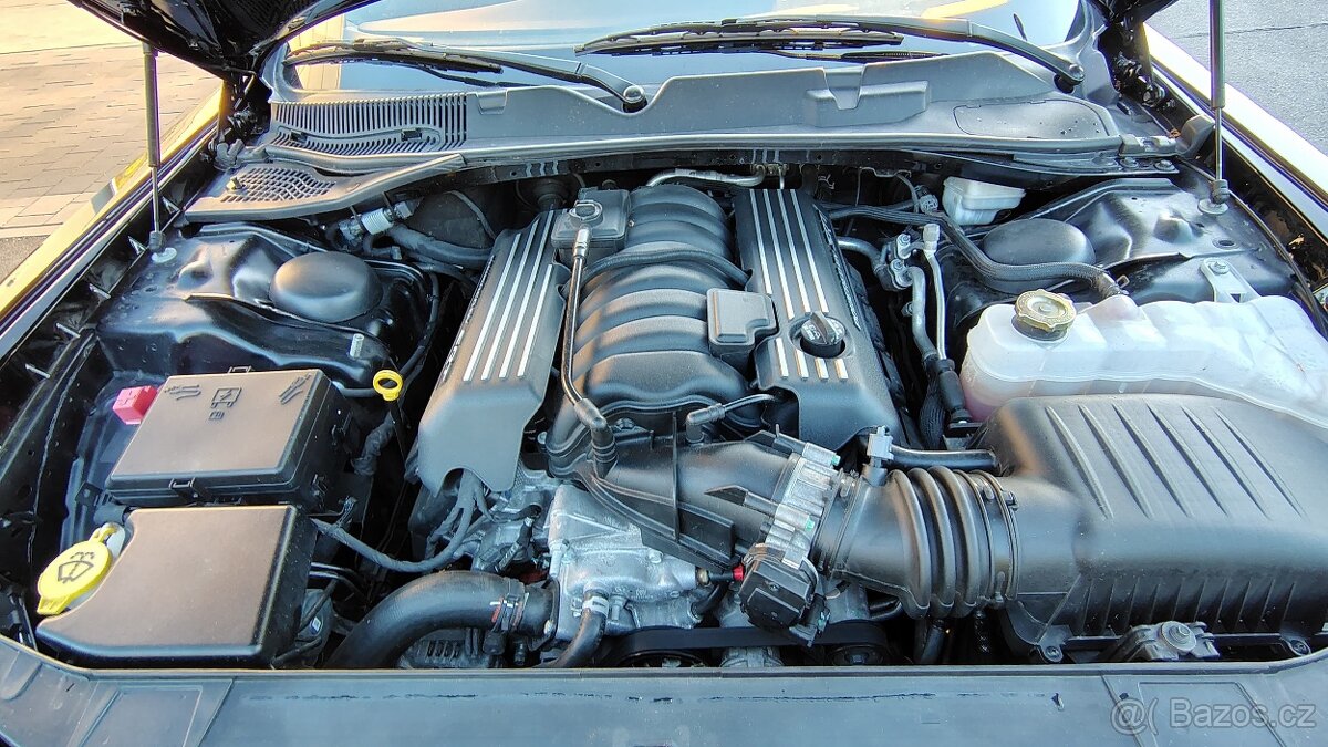 Dodge Challenger 6.4 scat pack 6,4 srt - 11