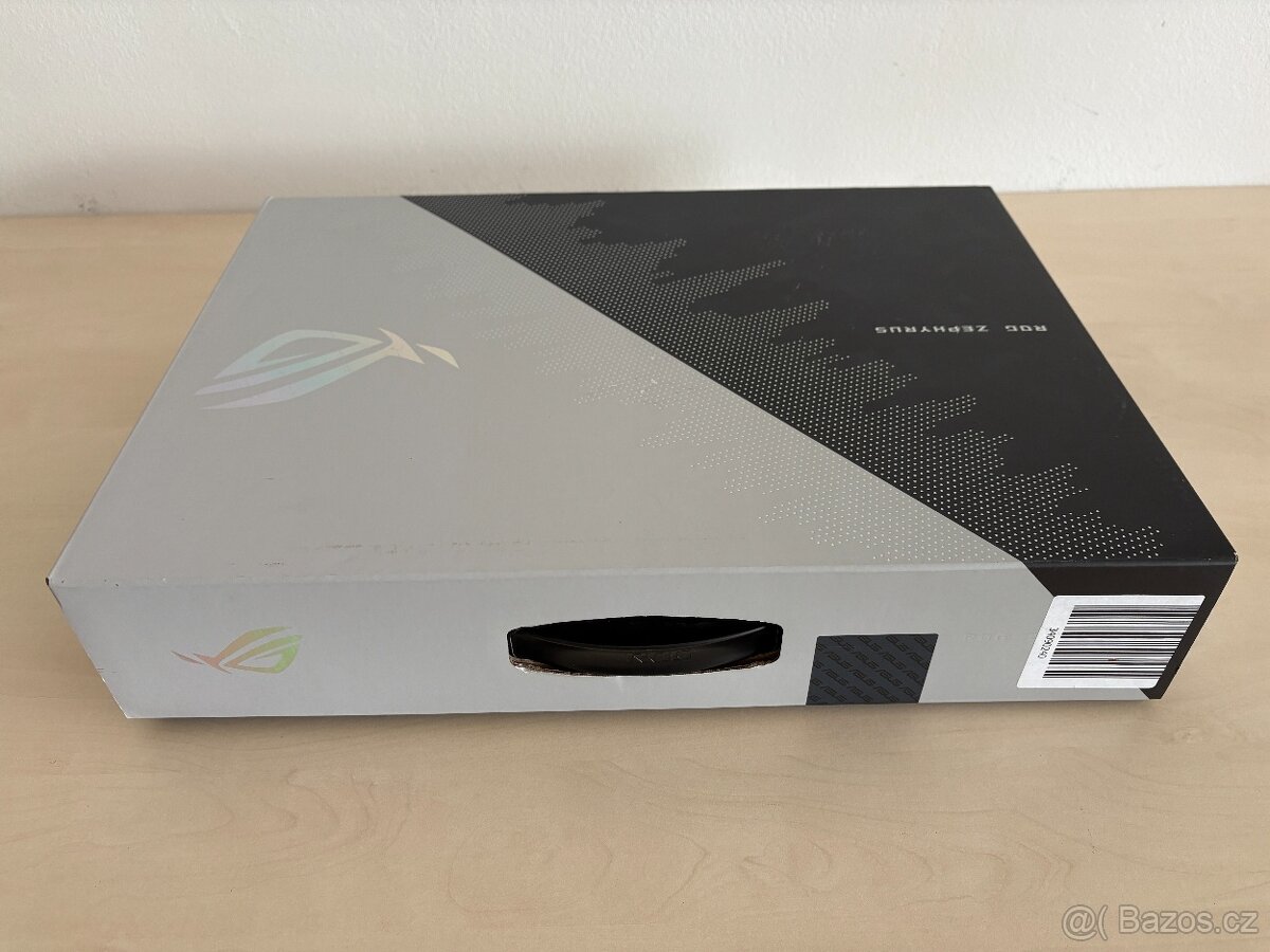 Herní NTB ASUS ROG RTX 4070/i9/48 GB RAM/DDR4/4TB - 11