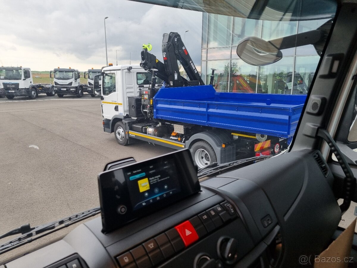 IVECO NOSIČ KONTEJNERU S HYDRAULICKOU RUKOU - 11