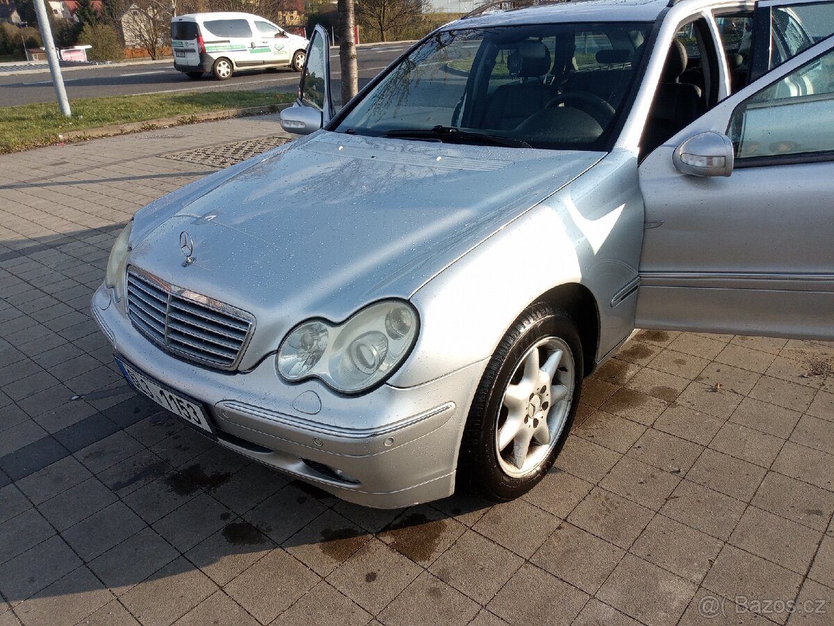 Mercedes c 240 4-matic - 11