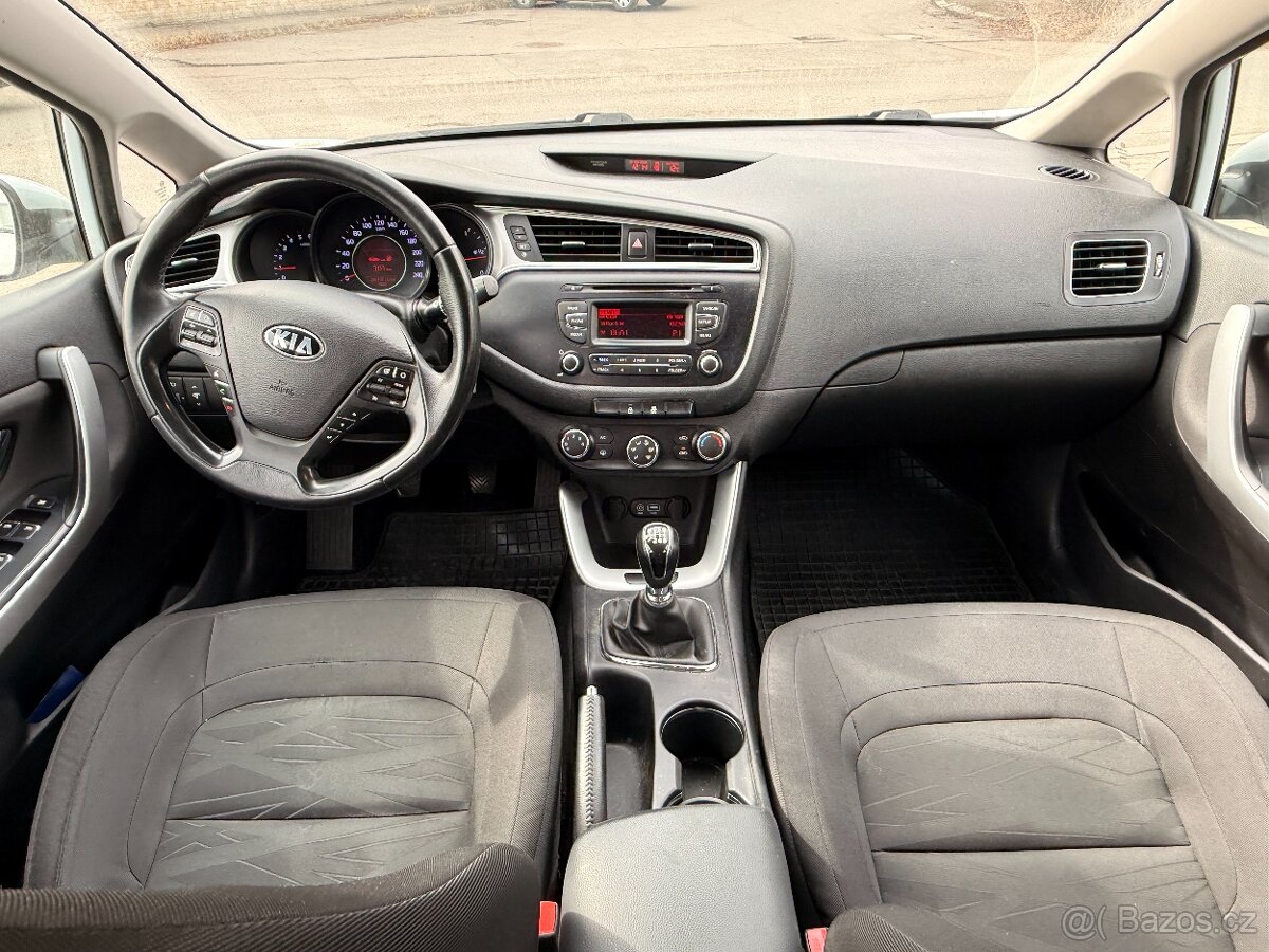 Kia Cee´d, 1.4 CRDi Comfort Plus - 11