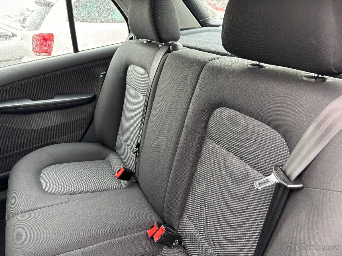 Škoda Fabia 1.4i - 11