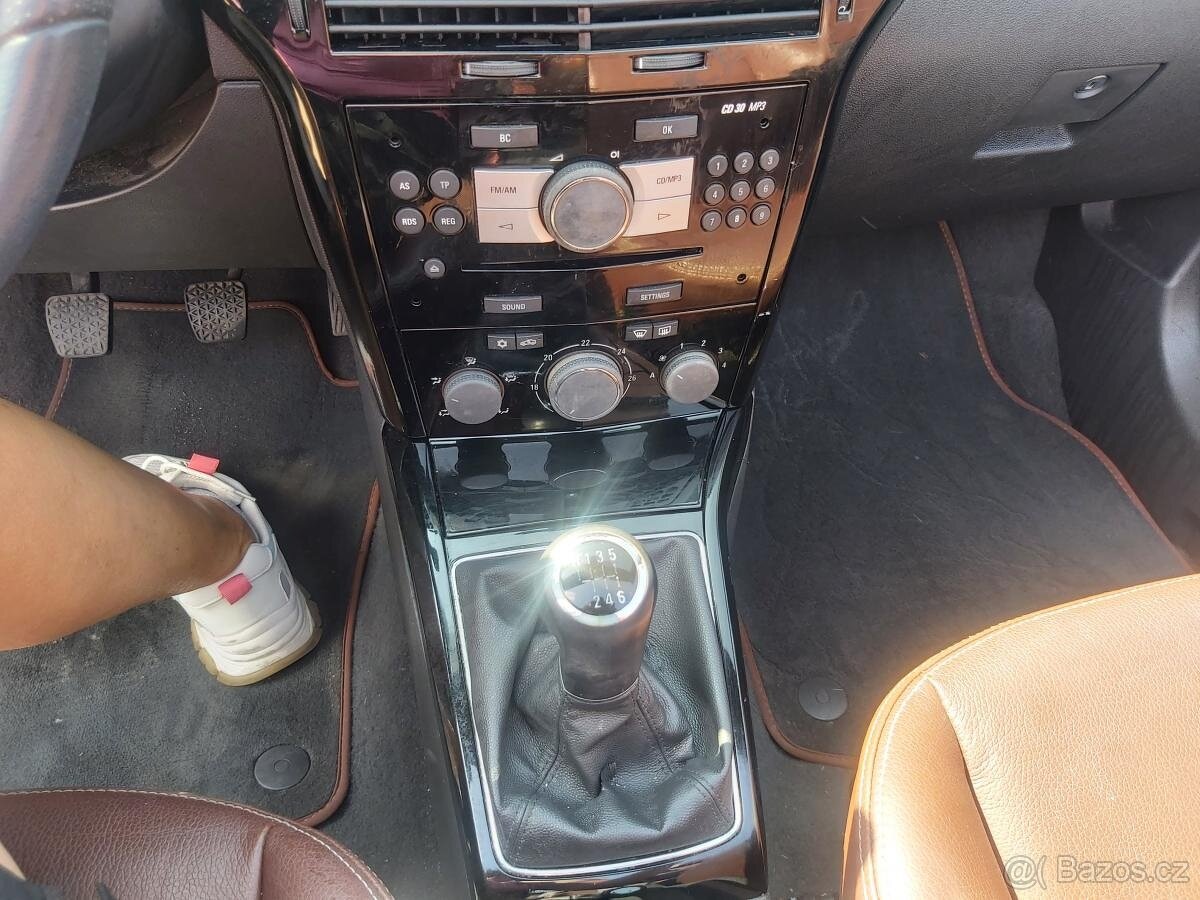 Opel Astra 1.6i Cabrio - 11