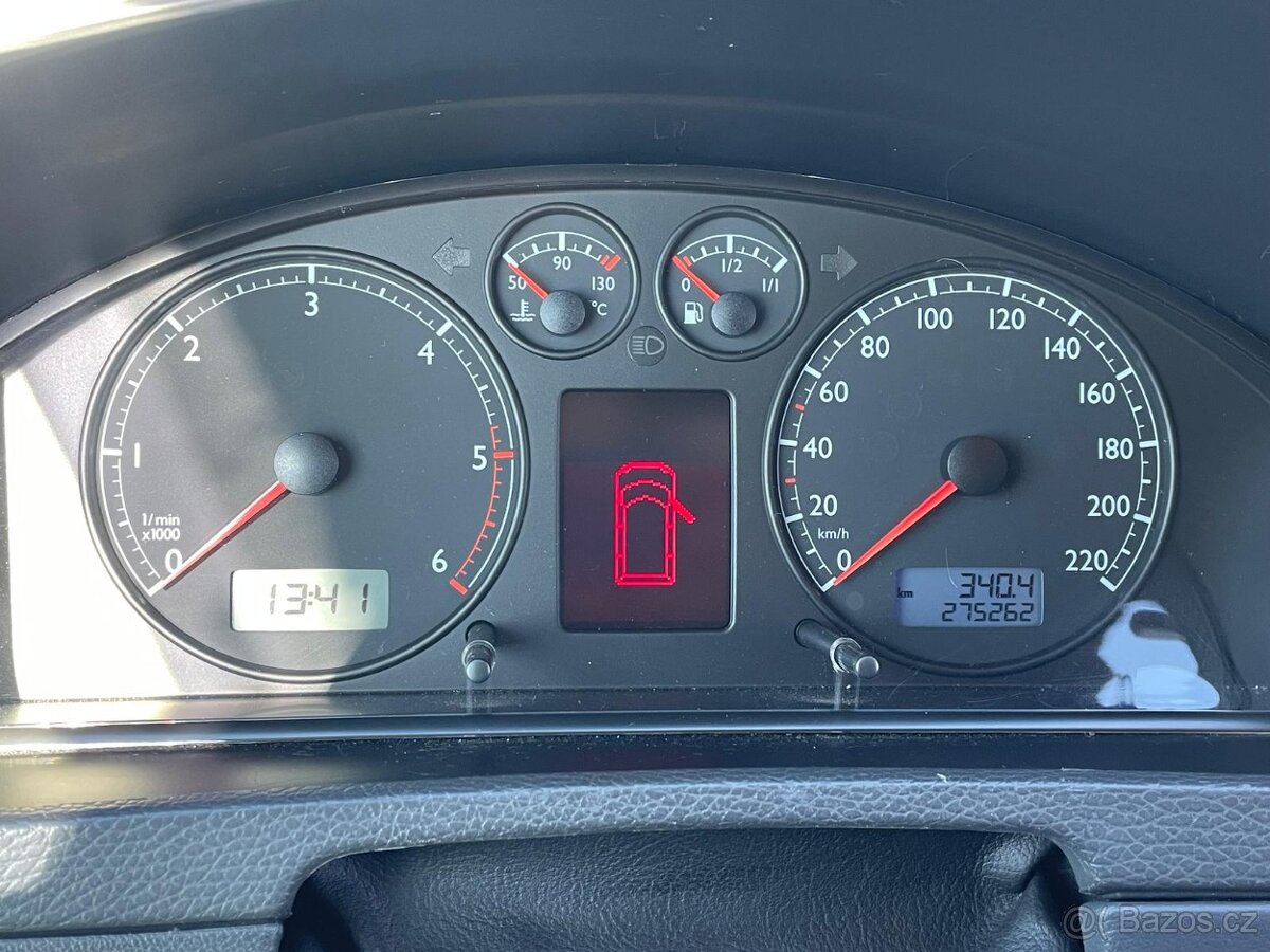 VW MULTIVAN T5 2.5TDI 96kw 7-MIESTNE - 11