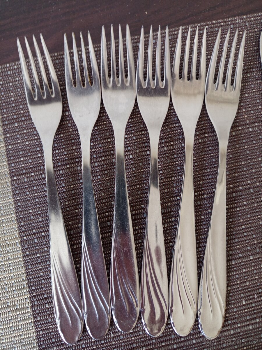 RETRO RUSKE PRIBORY - 11