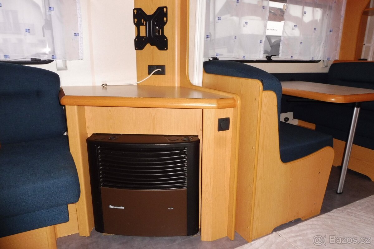 Hobby Prestige 650 Umfe Mover + Markýza - 11