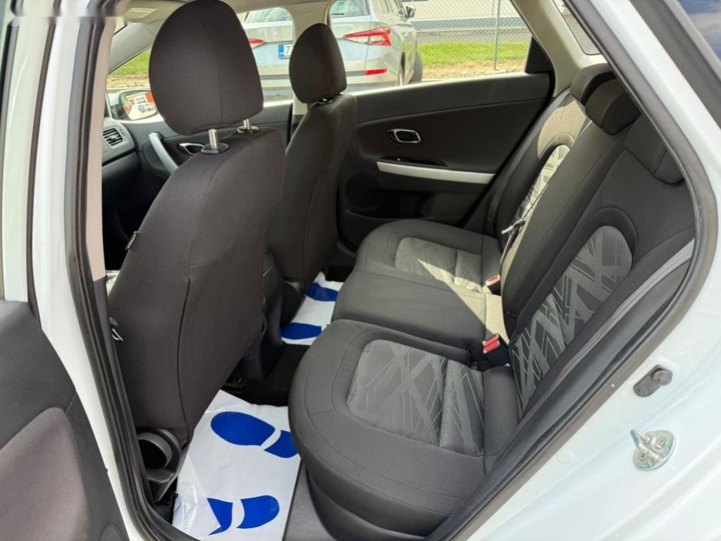 Kia Cee´d,1,6 CRDI - PARK. SENZORY - 11