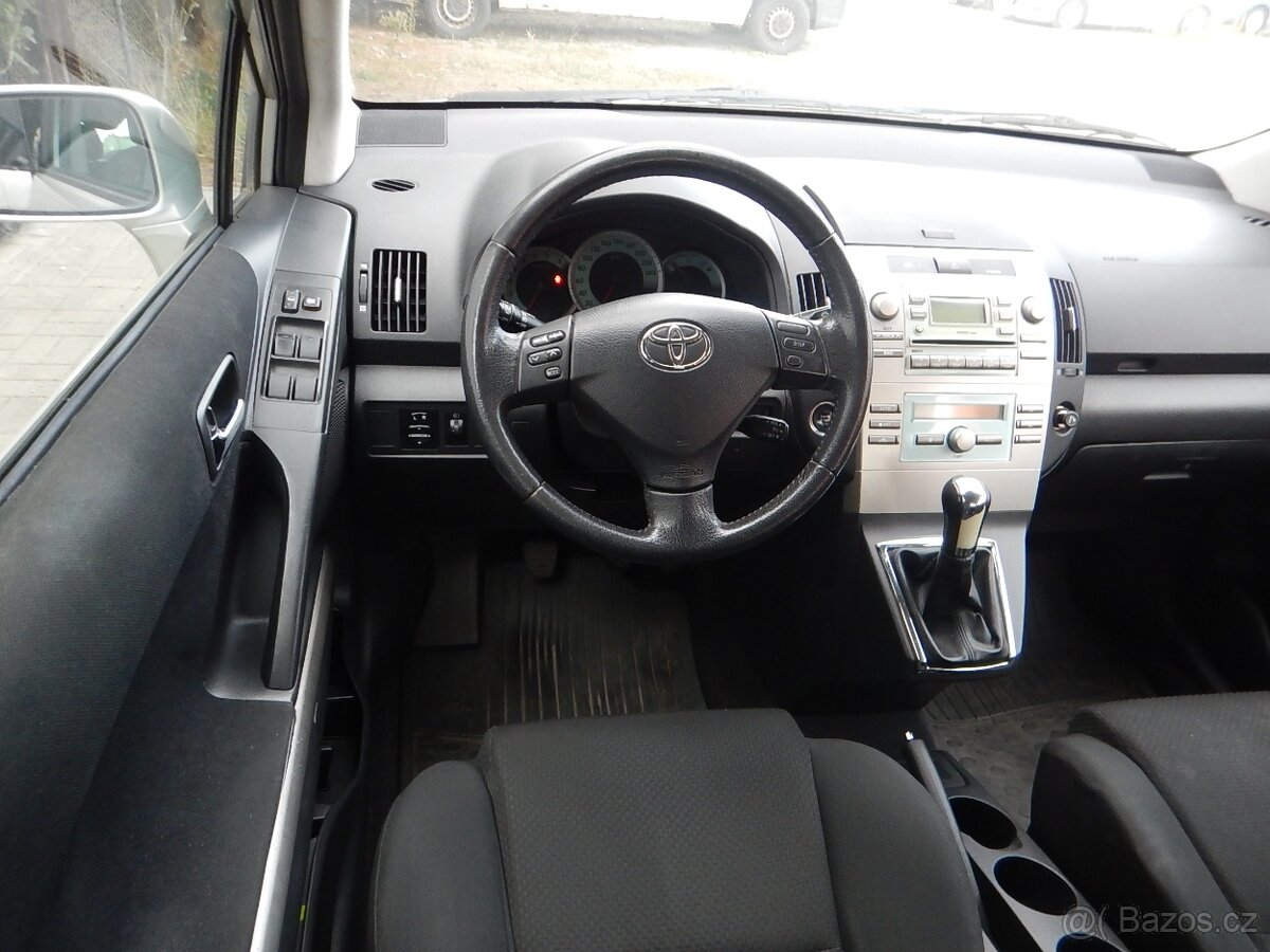 TOYOTA Corolla Verso 1.6 VVTi, KLIMA - 11