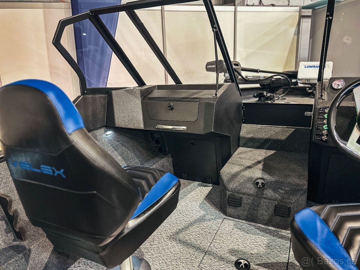 NOVÁ motor. loď Velex 585 + Mercury F 150 - 11