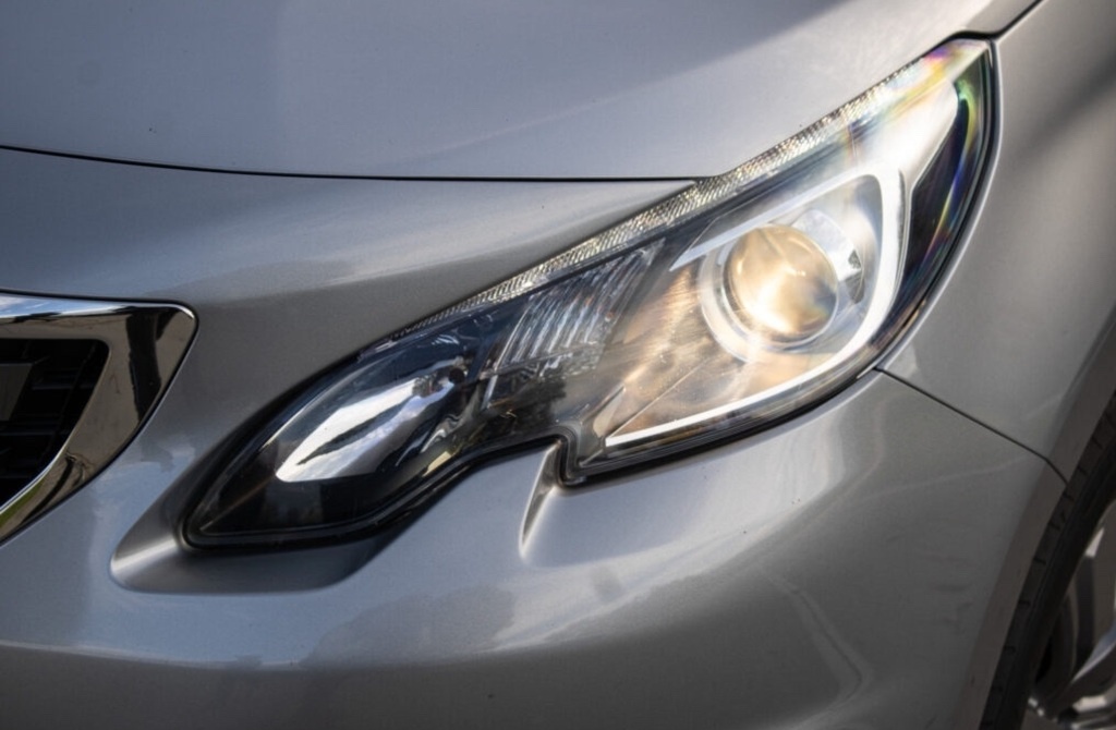 Peugeot 2008 1.2 PureTech Style - 11