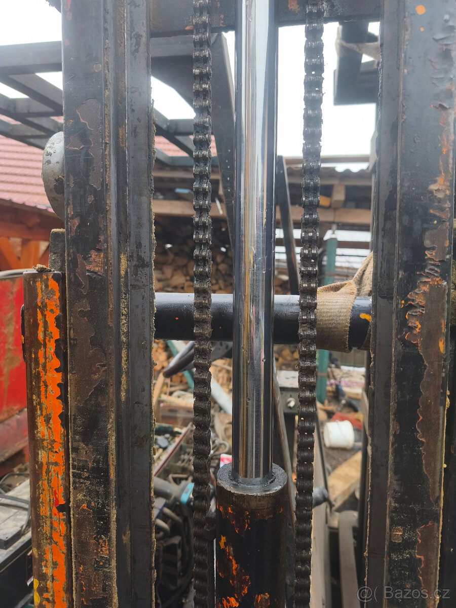 Věž z VZV nosnost 1,5t - 11