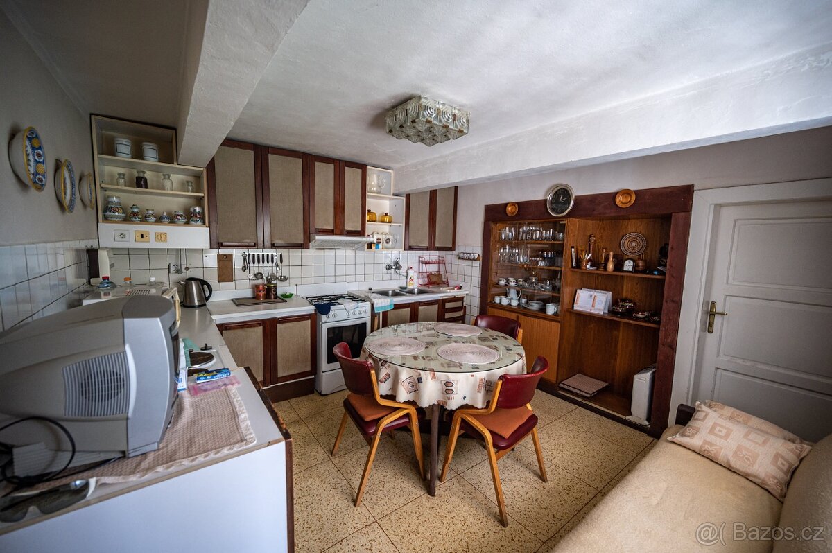 PRODEJ ZEMĚDĚLSKÉ USEDLOSTI NEZDENICE - 11