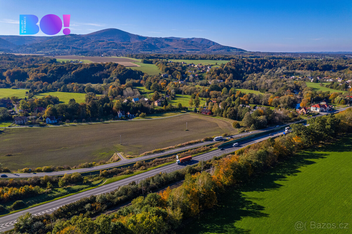 Prodej komerčního pozemku 23 535 m², Návsí - 11