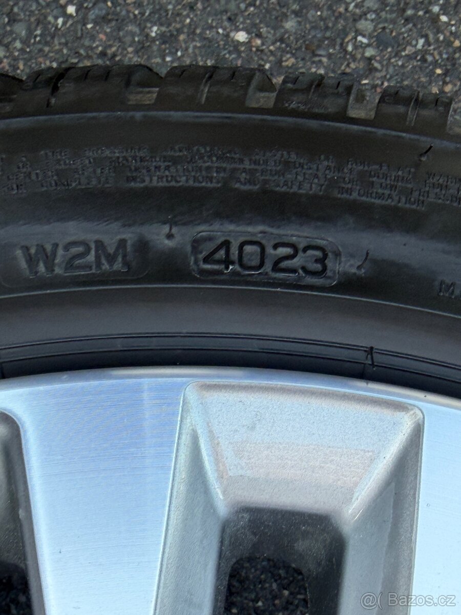 Bmw R18 5x120 Zimní Bridgestone 225/45 R18 7,5mm - 11