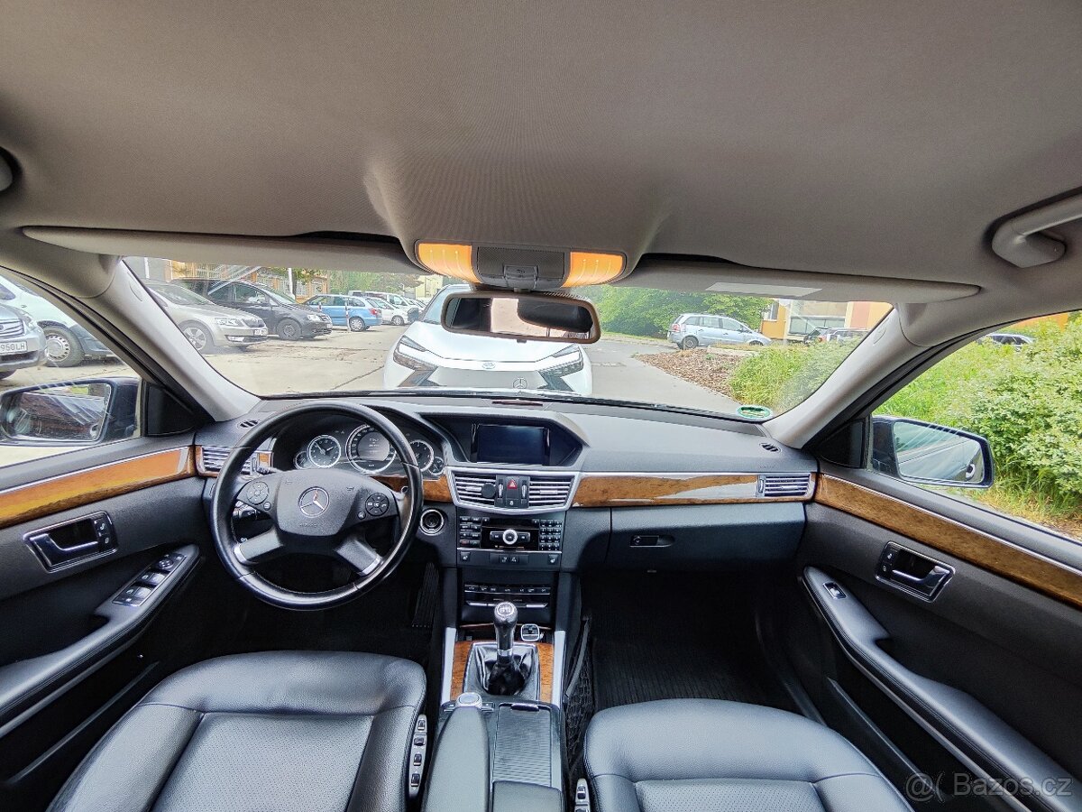 Mercedes-Benz W212 - 11