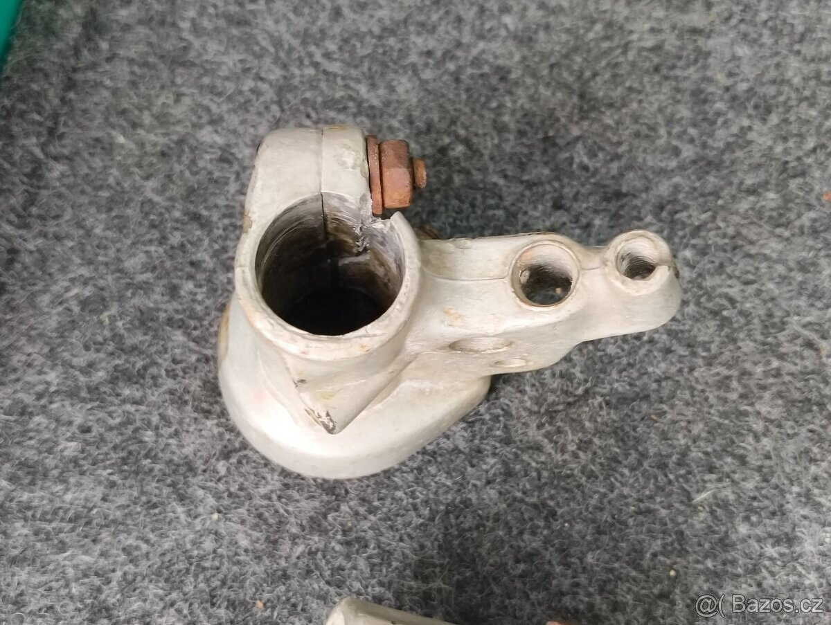 Nepoužitá originální objímka ČZ držák páček plyn ČZ 477 471 - 11