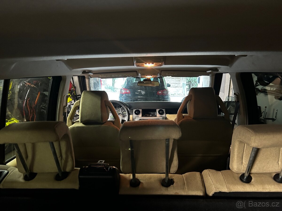 2× Discovery 3 2.7 TDV6 - 11