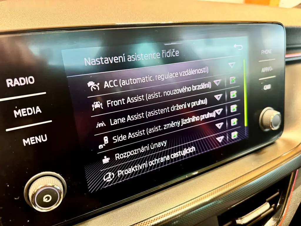 Škoda Kamiq, 1.0 TSi 81 Kw DSG Monte Carlo - 11