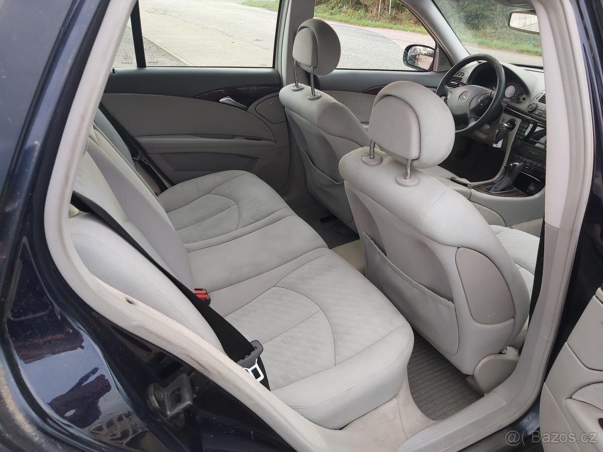 Mercedes-Benz Třídy E 220CDI - 11