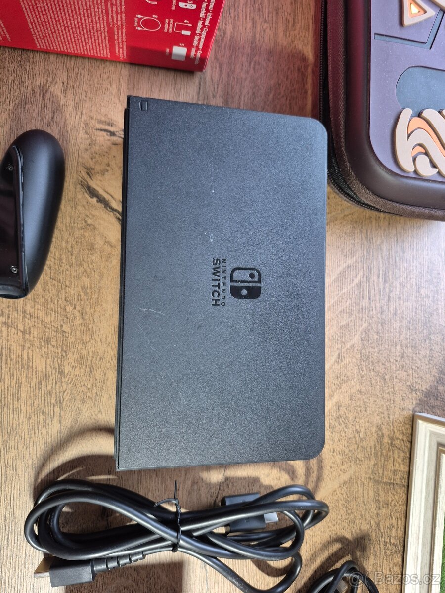Nintendo Switch OLED model - 11