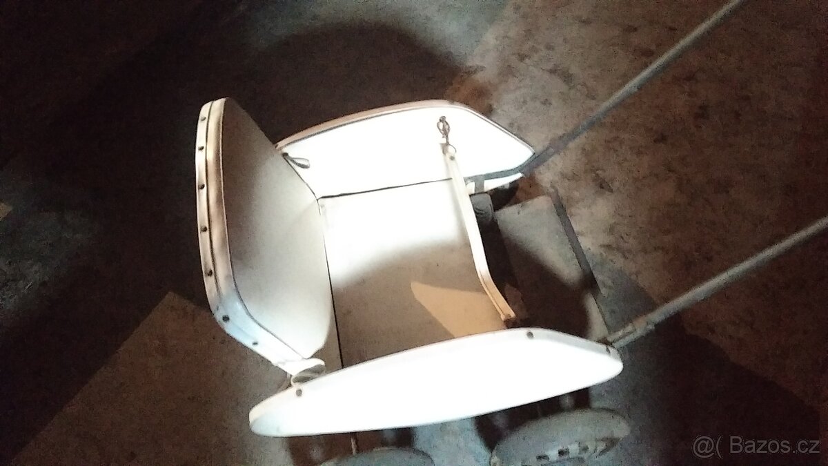 retro hluboký kočárek pro panenky - 11