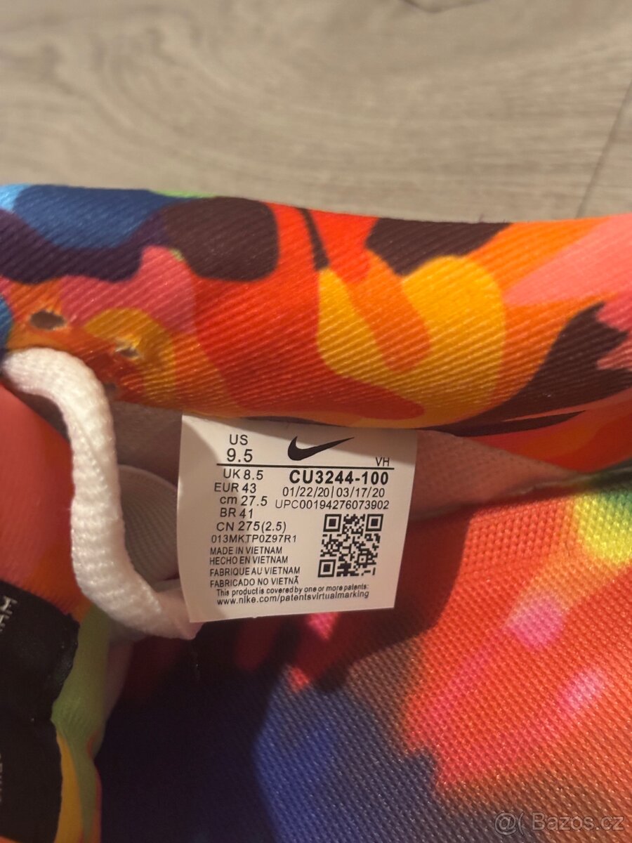 Nike SB Dunk Low Ben & Jerry's - 11