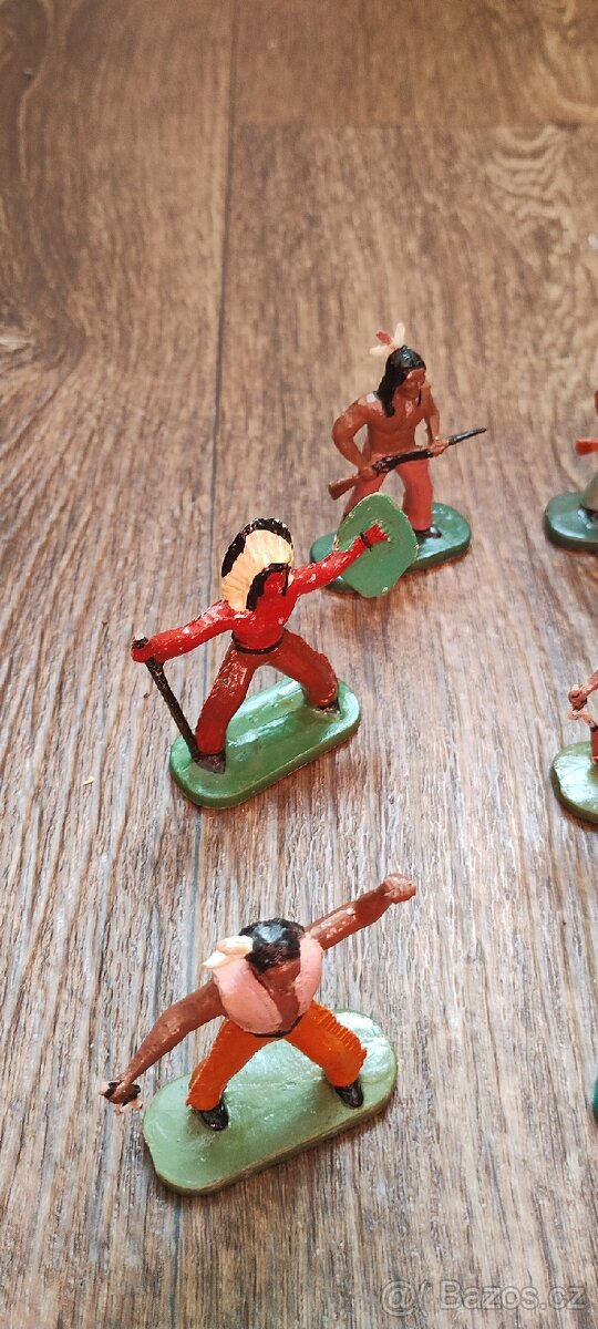 Indiáni figurky 1 z NDR - 11