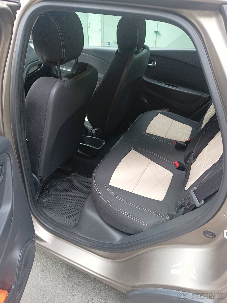 Renault Captur 0.9 TCe 66 kw - 11