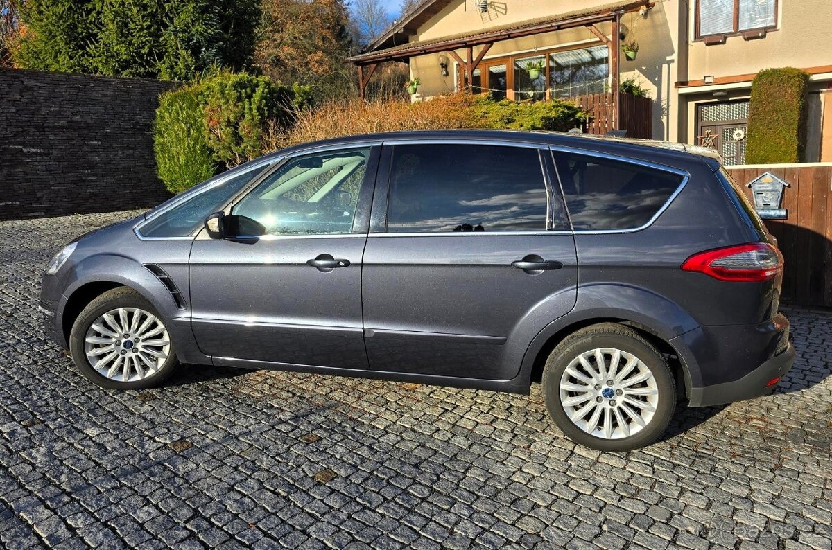 FORD SMAX 2.0TDCi TITANIUM rv2011 KŮŽE TZ PAMĚT ALU LED - 11