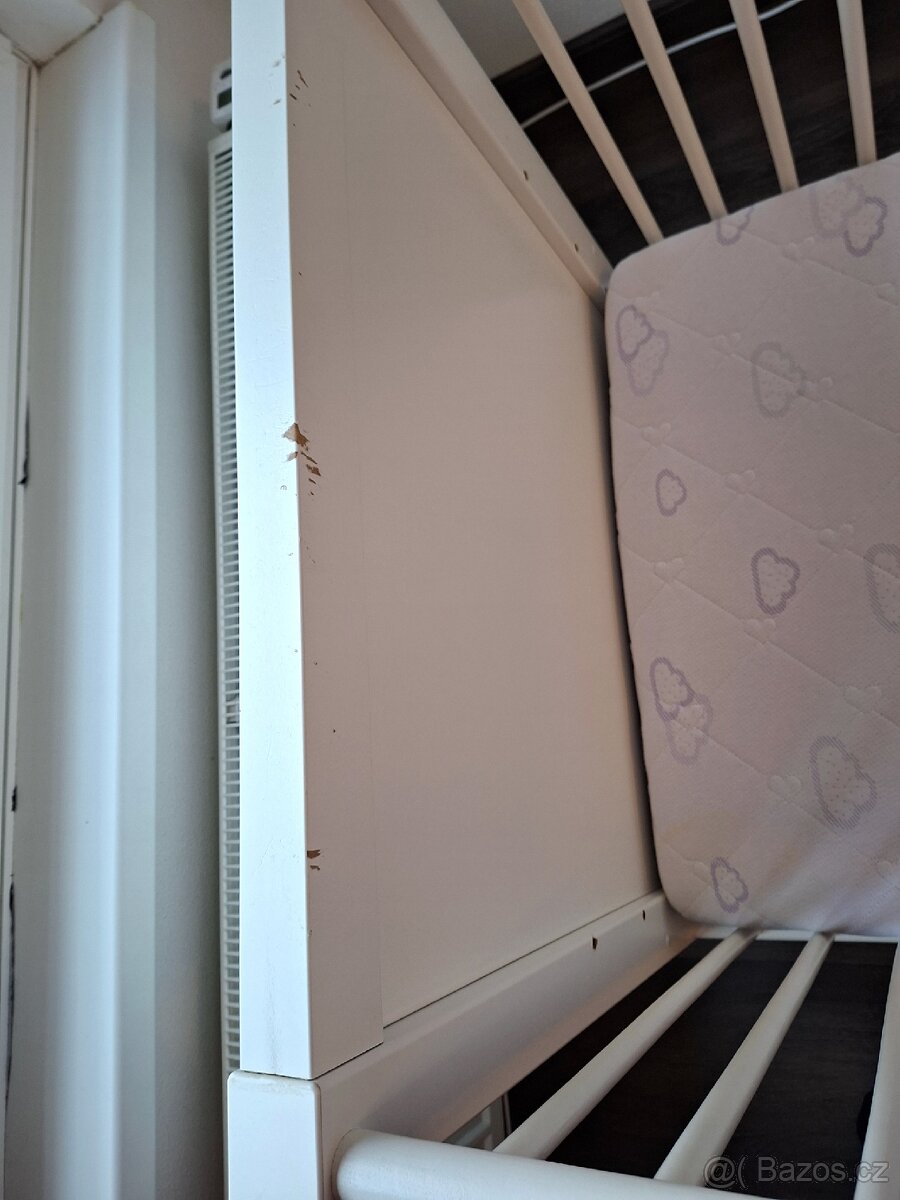 Postýlka s komodou - 11