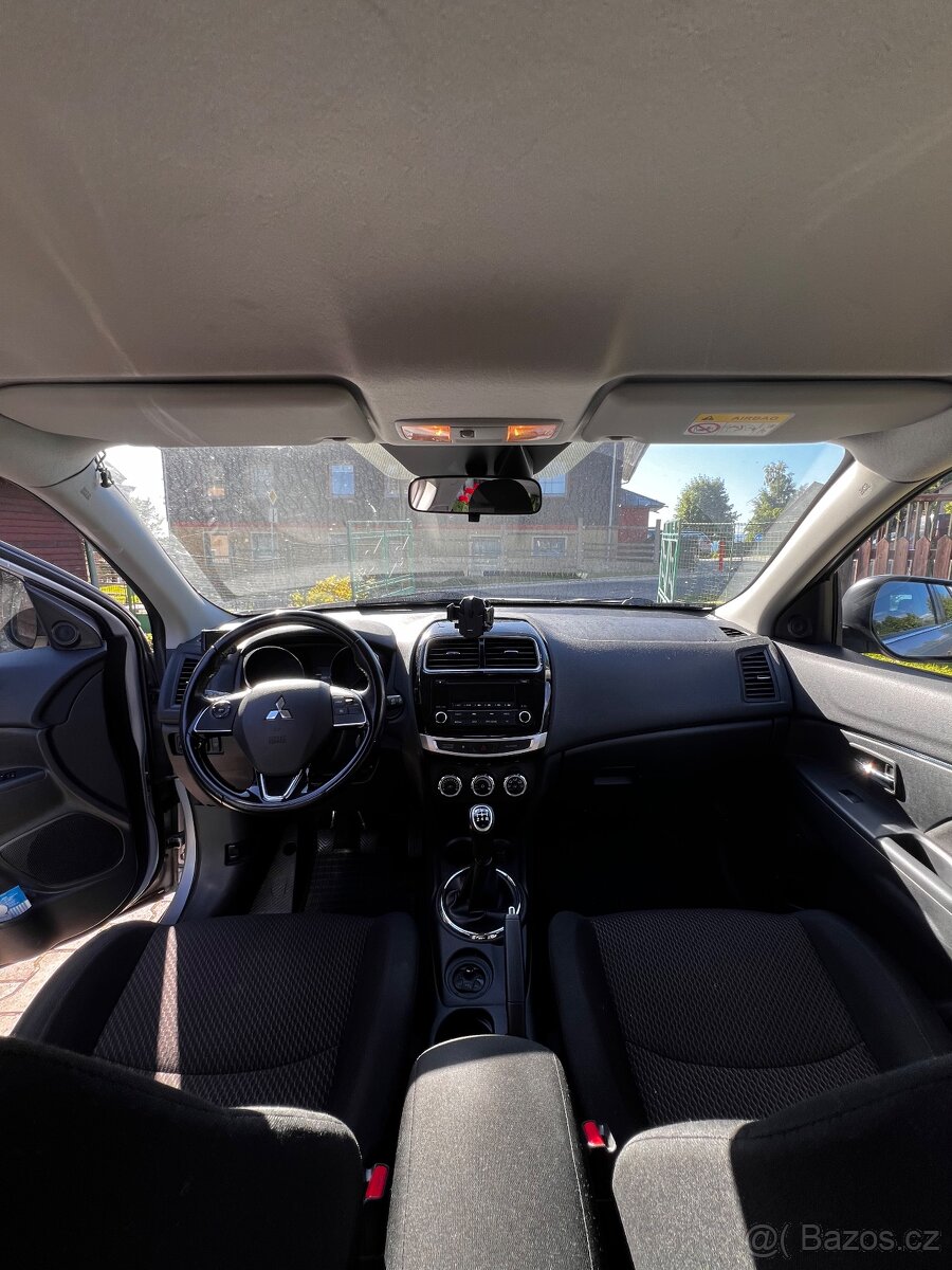 Mitsubishi ASX 1.6 benzín - 11