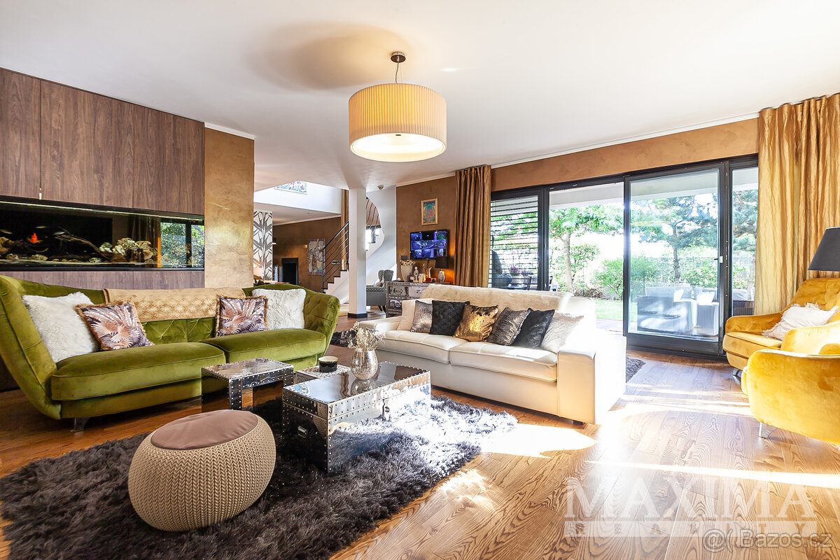 Dům 5+kk o ploše 411 m2 - Praha, Radotín - 11