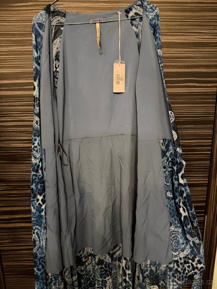Guess letní šaty - 11
