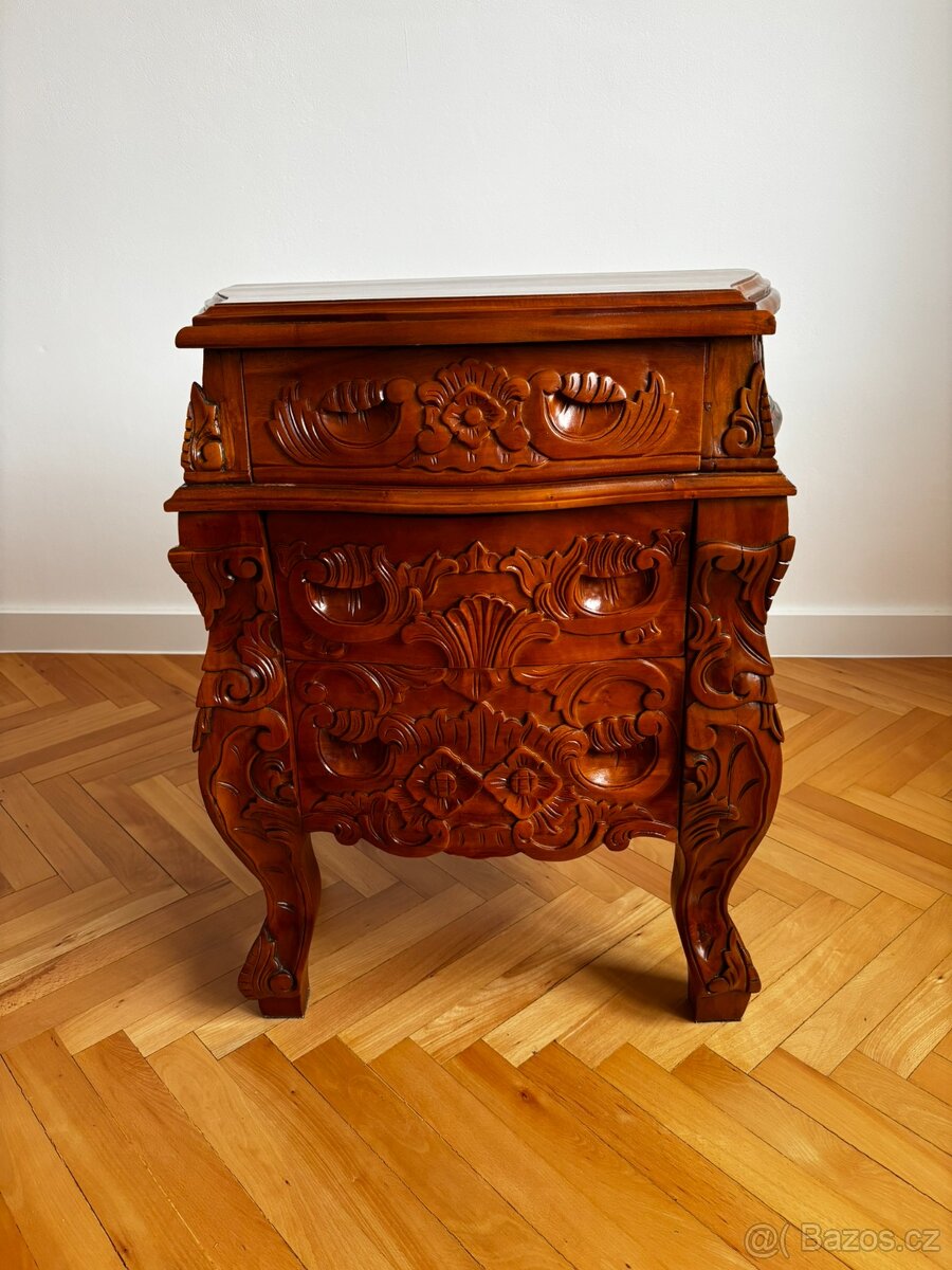 Zámecká postel - 11