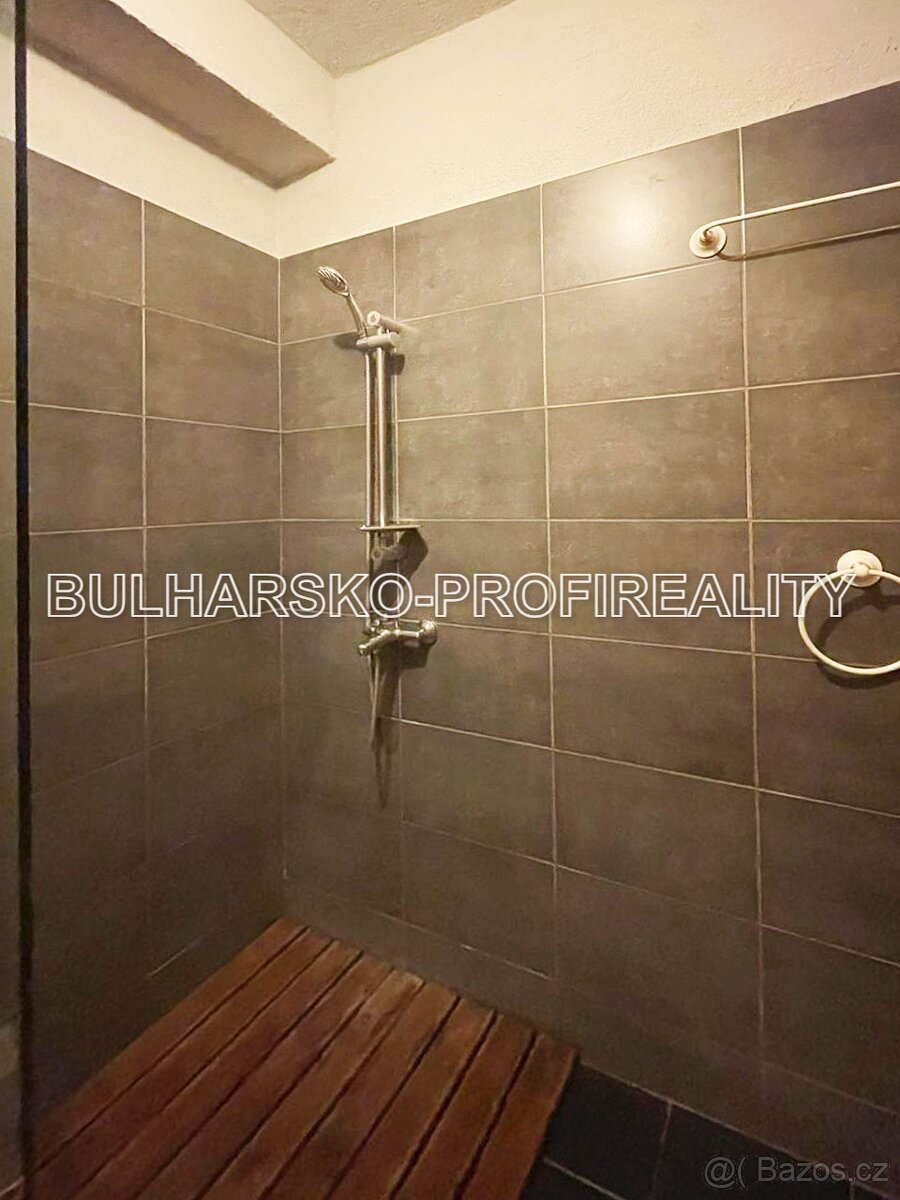 Bulharsko-PROSTORNÉ STUDIO (43 m²) - 11