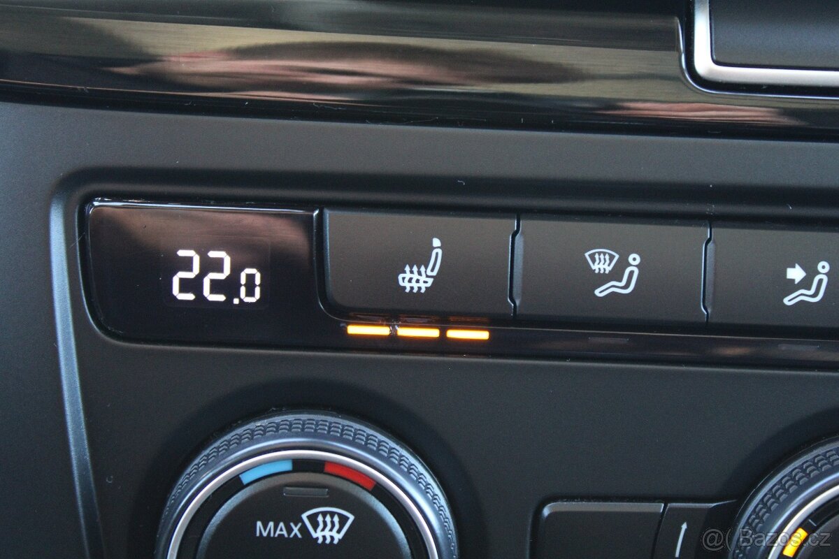 Volkswagen Sharan 2,0 TDI HIGHLINE,DSG,TAŽNÉ,2017 - 11