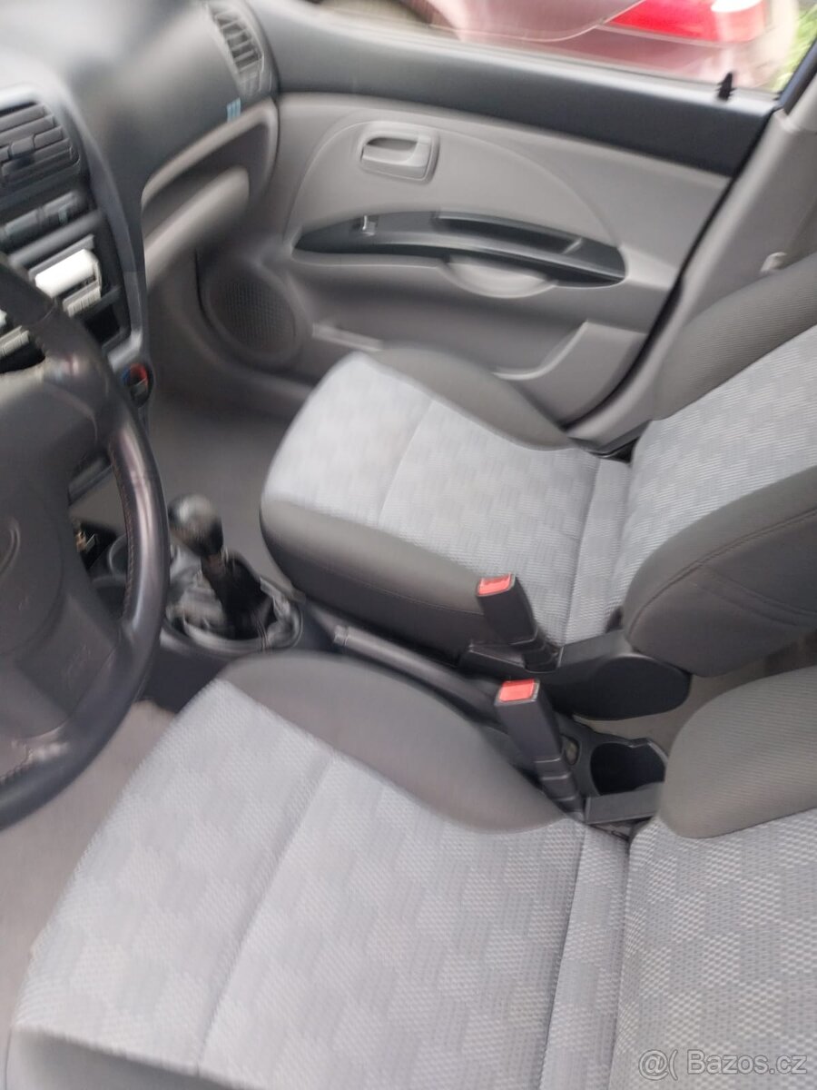 Kia Picanto 1,1i 48 kW - 11