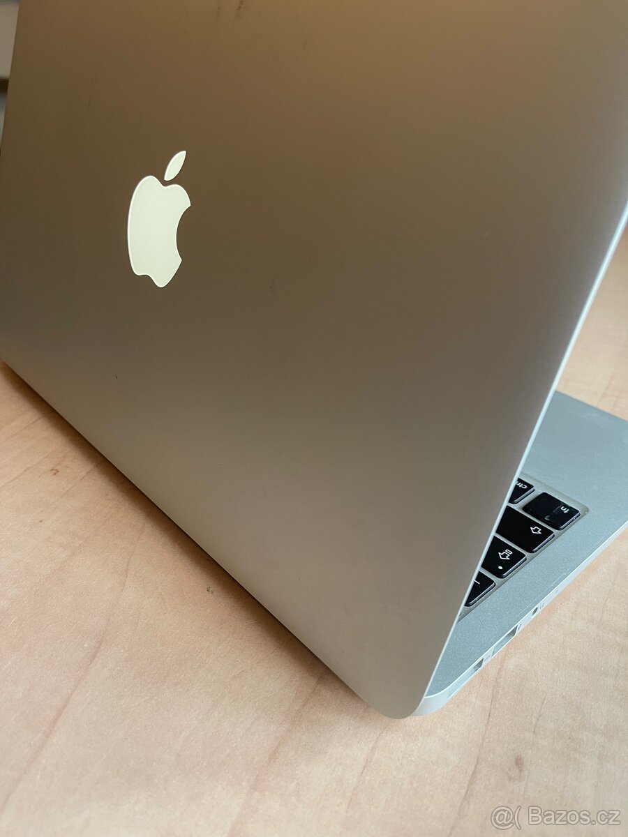 MacBook Air 11. 128Gb. Core i5. - 11