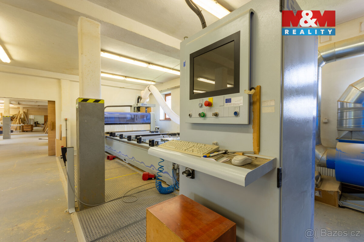 Prodej výrobního objektu, 2000 m², Valšov - 11
