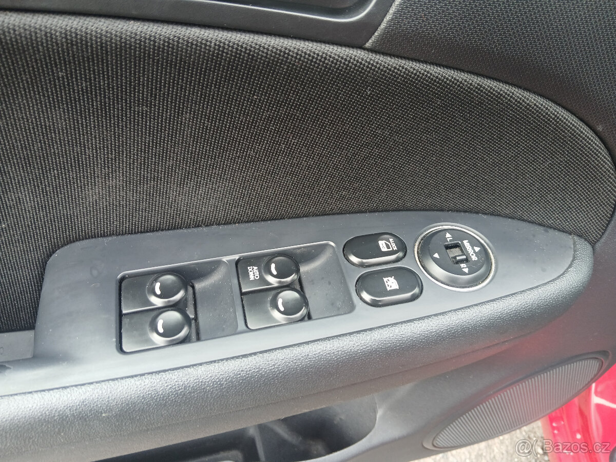 Hyundai i30 1.4i serviska - 11