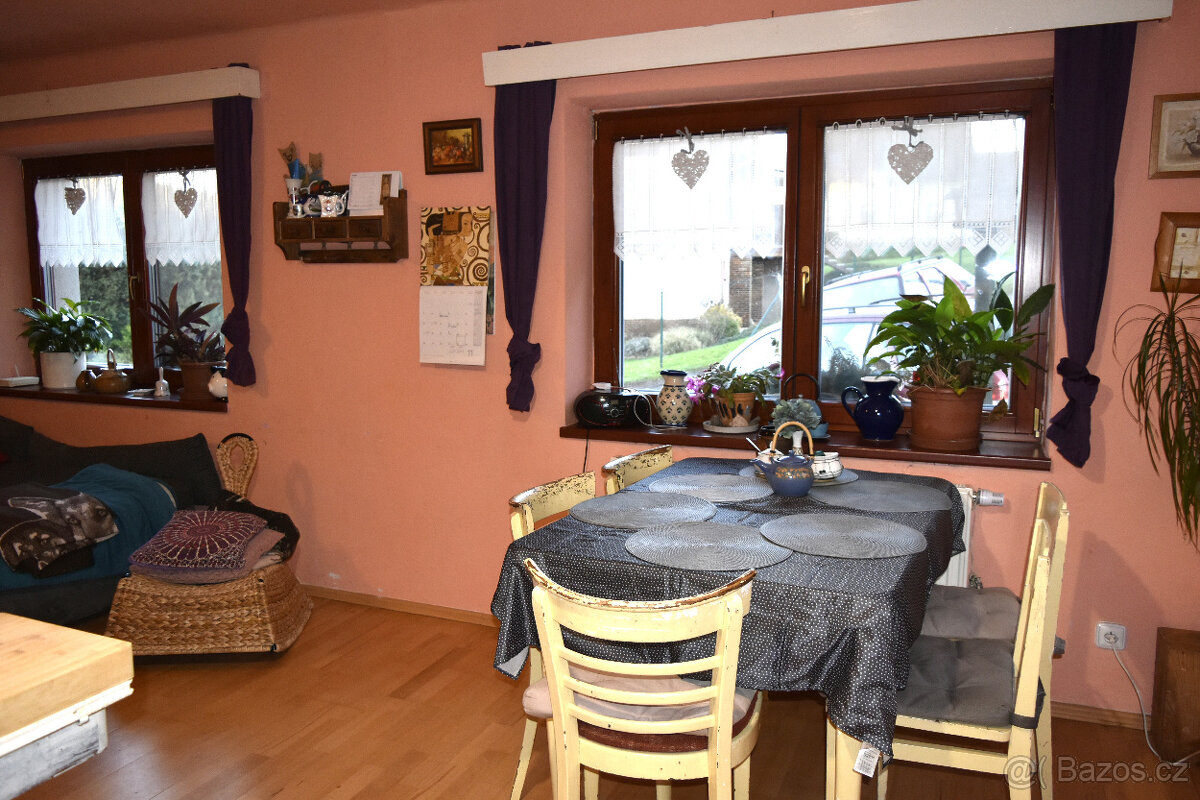 Červený Kostelec - rodinný dům 3+kk s pozemkem 2069 m2 - 11