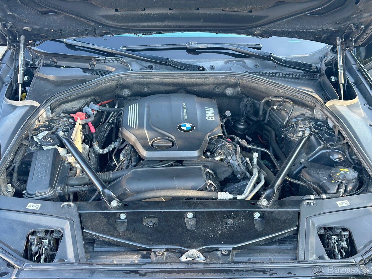 BMW f10 520D TOP STAV - 11