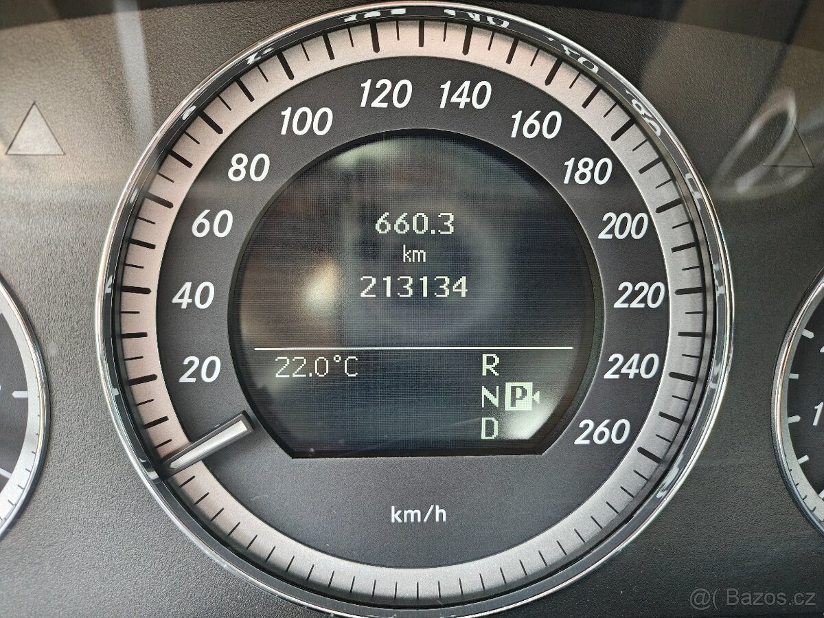 Mercedes-Benz E350 CGI - 11